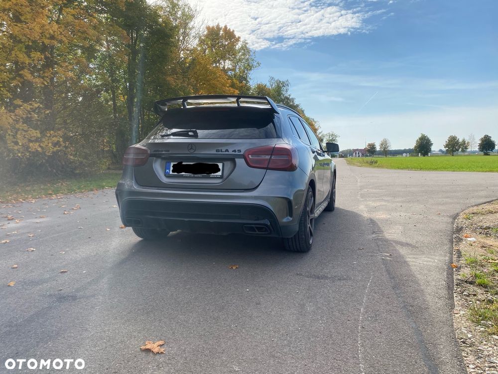 Mercedes-Benz GLA AMG 45 4-Matic - 10
