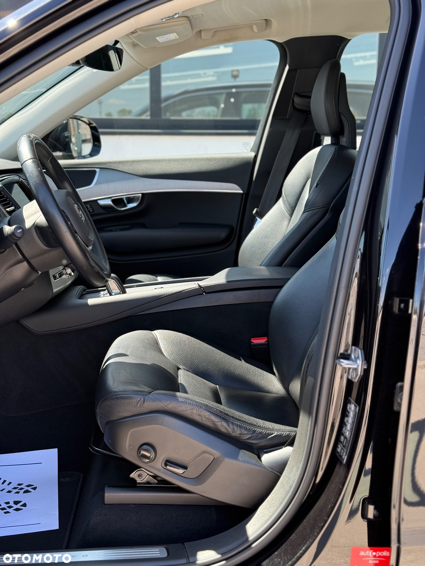 Volvo XC 90 B5 D AWD Geartronic Momentum Pro - 18
