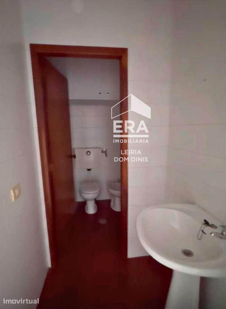 Escritório localizado na Cidade da Maia - Grande imagem: 2/4