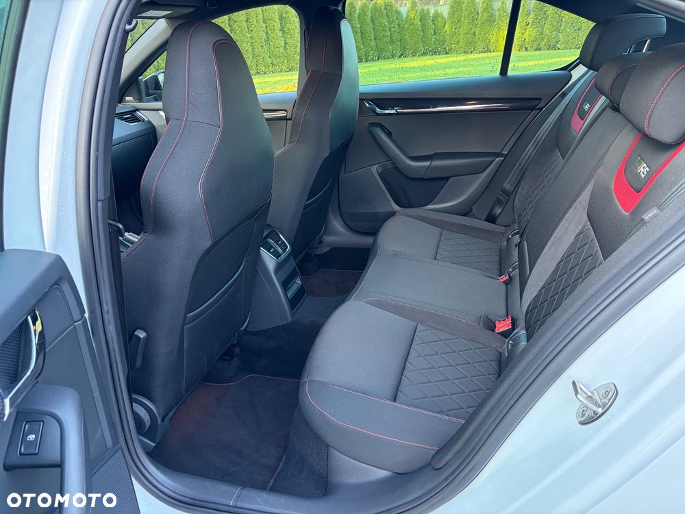 Skoda Octavia 2.0 TSI RS 230 - 10