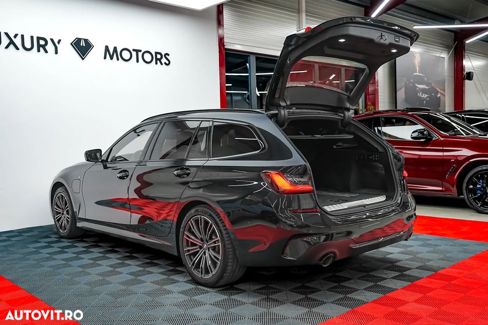 BMW Seria 3 330e xDrive Aut. M Sport - 14
