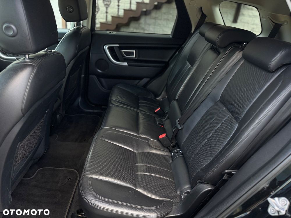 Land Rover Discovery Sport TD4 HSE Luxury - 25