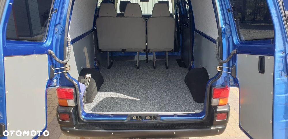 Volkswagen Transporter - 9