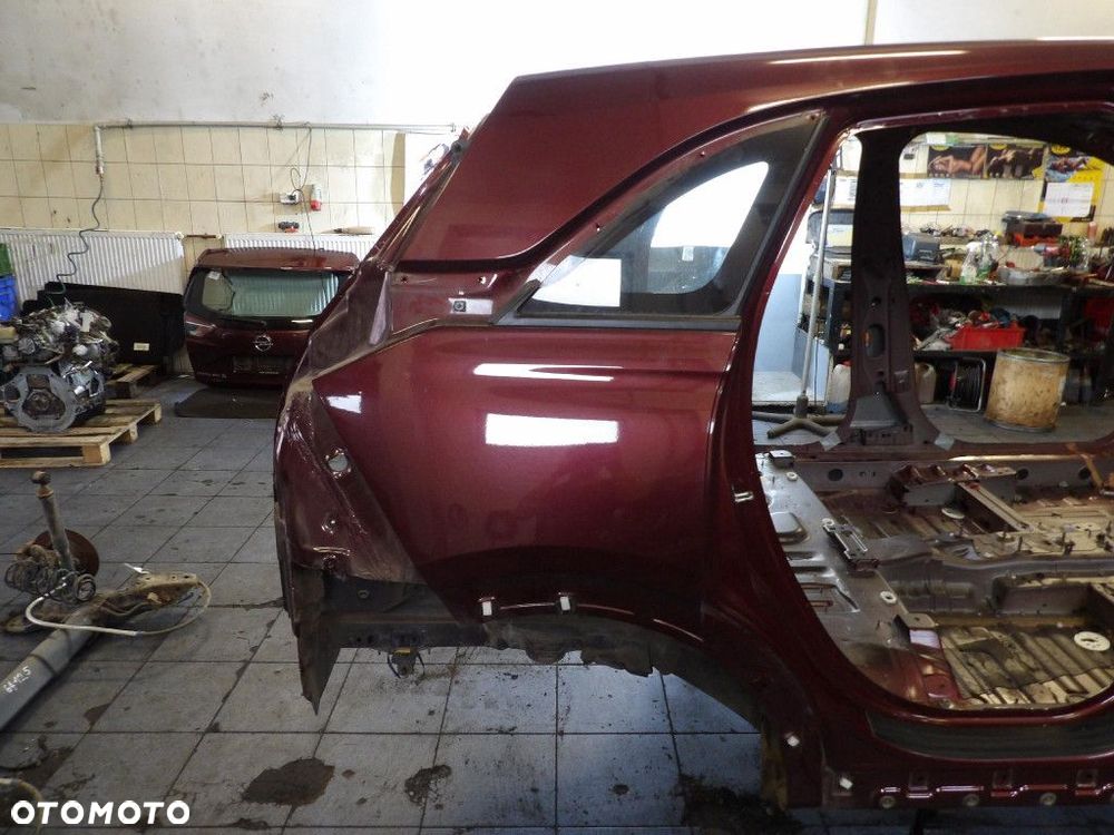 OPEL CROSSLAND X BŁOTNIK TYŁ PRAWY  Z50W - 1