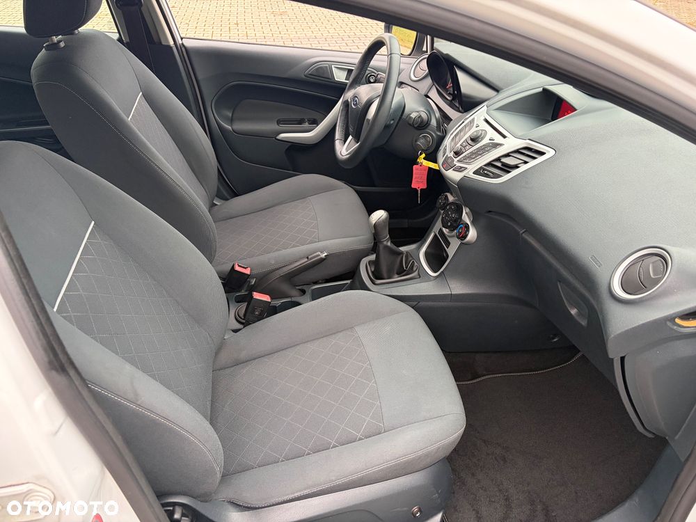Ford Fiesta 1.25 Champions Edition - 12
