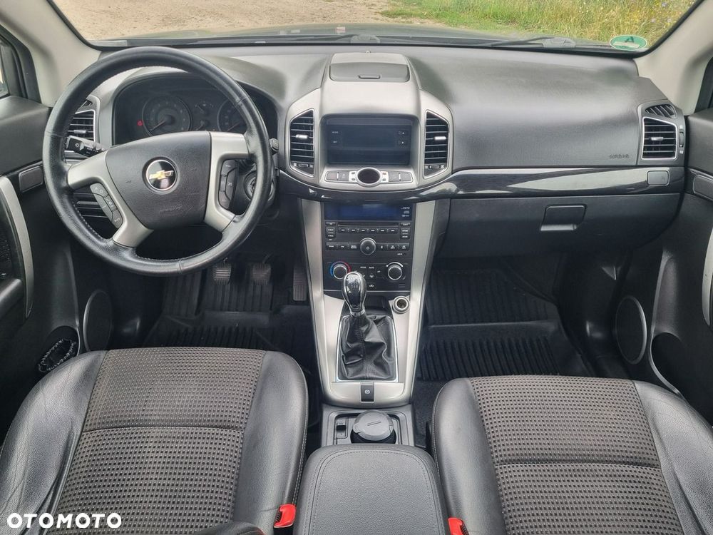 Chevrolet Captiva 2.4 2WD LT - 18