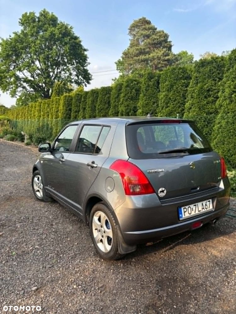 Suzuki Swift 1.3 4x4 Comfort - 11