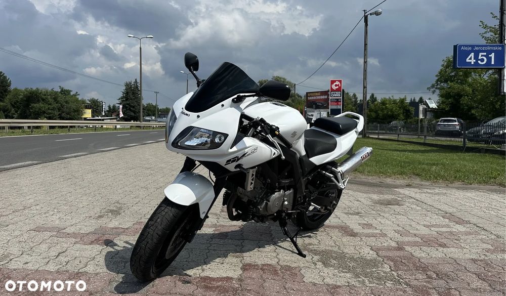 Suzuki SV - 4
