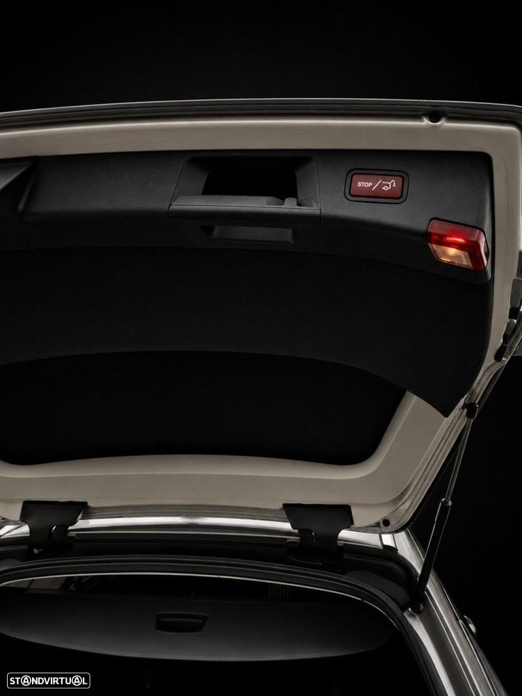 Mercedes-Benz E 300 Bluetec Hybrid Avantgarde - 15
