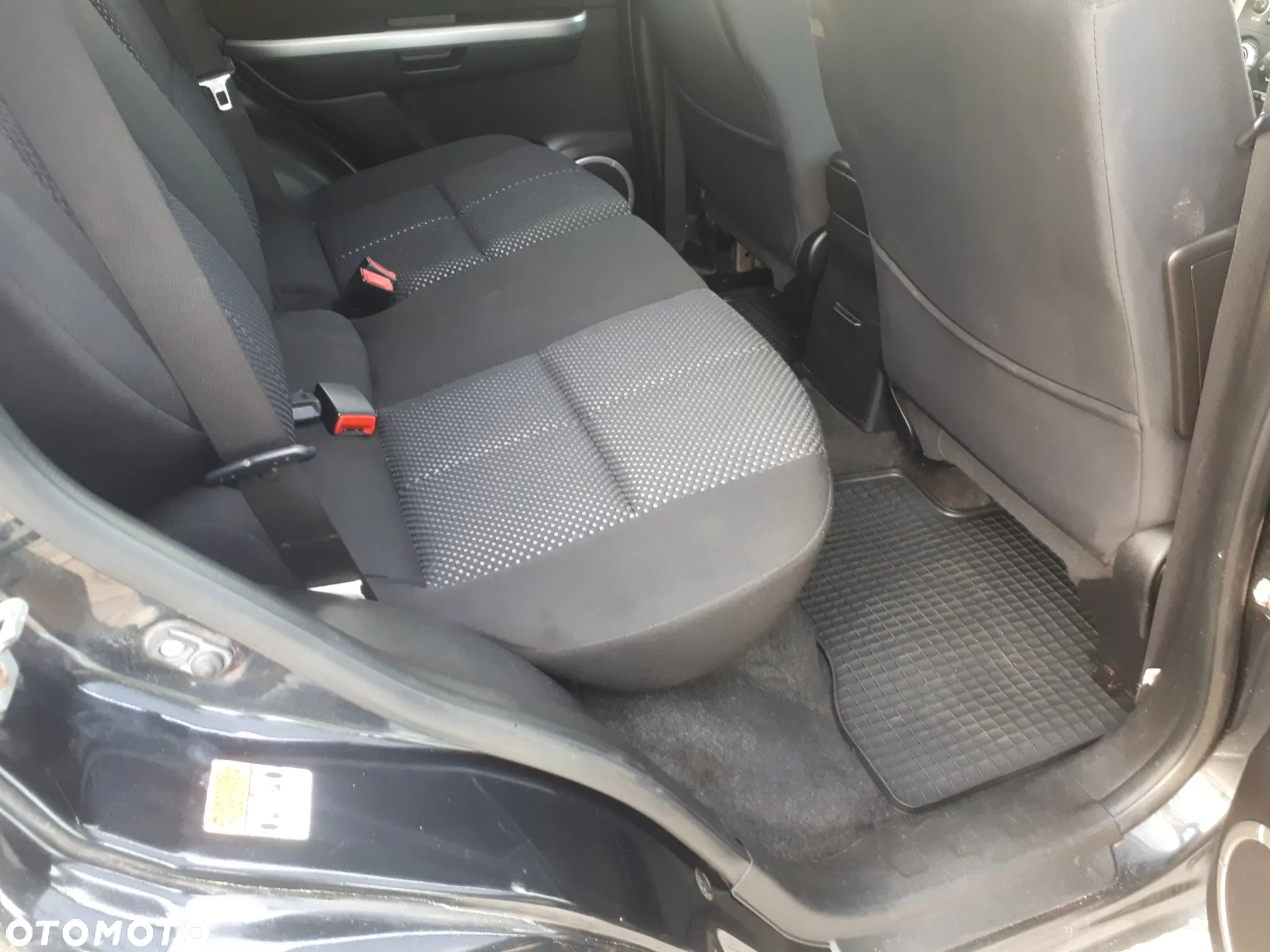 Suzuki Grand Vitara 2.0 Comfort + - 15