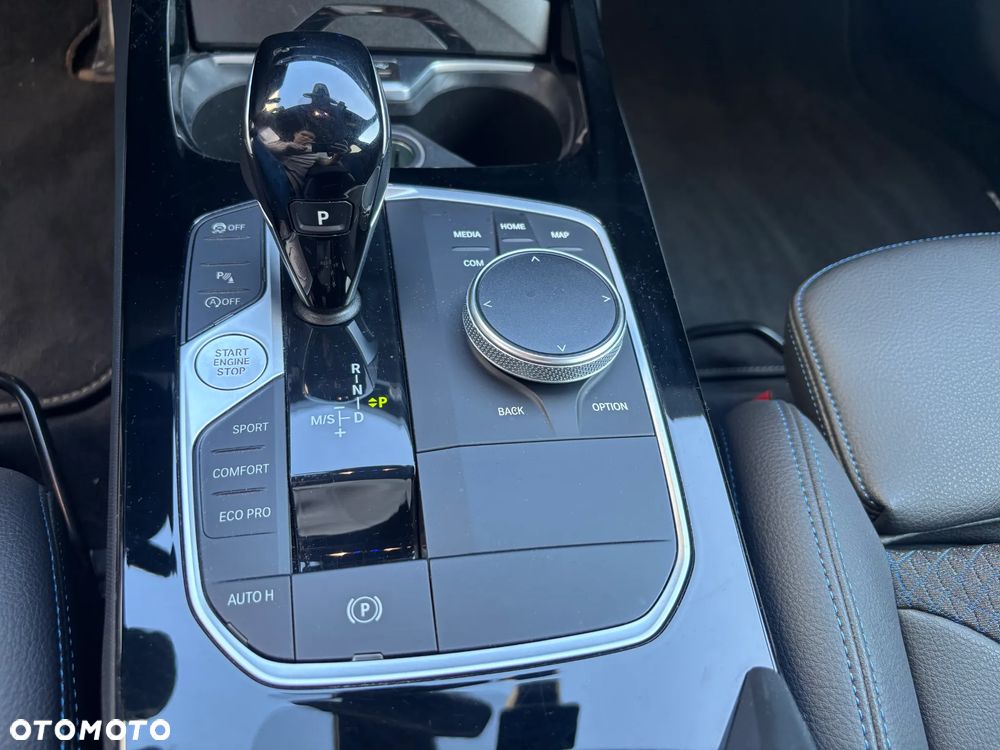 BMW Seria 2 220i M Sport - 17