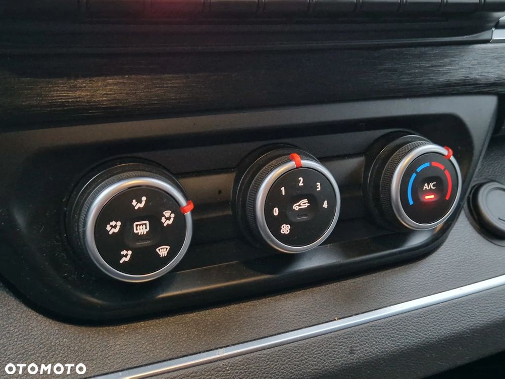 Renault Trafic - 21