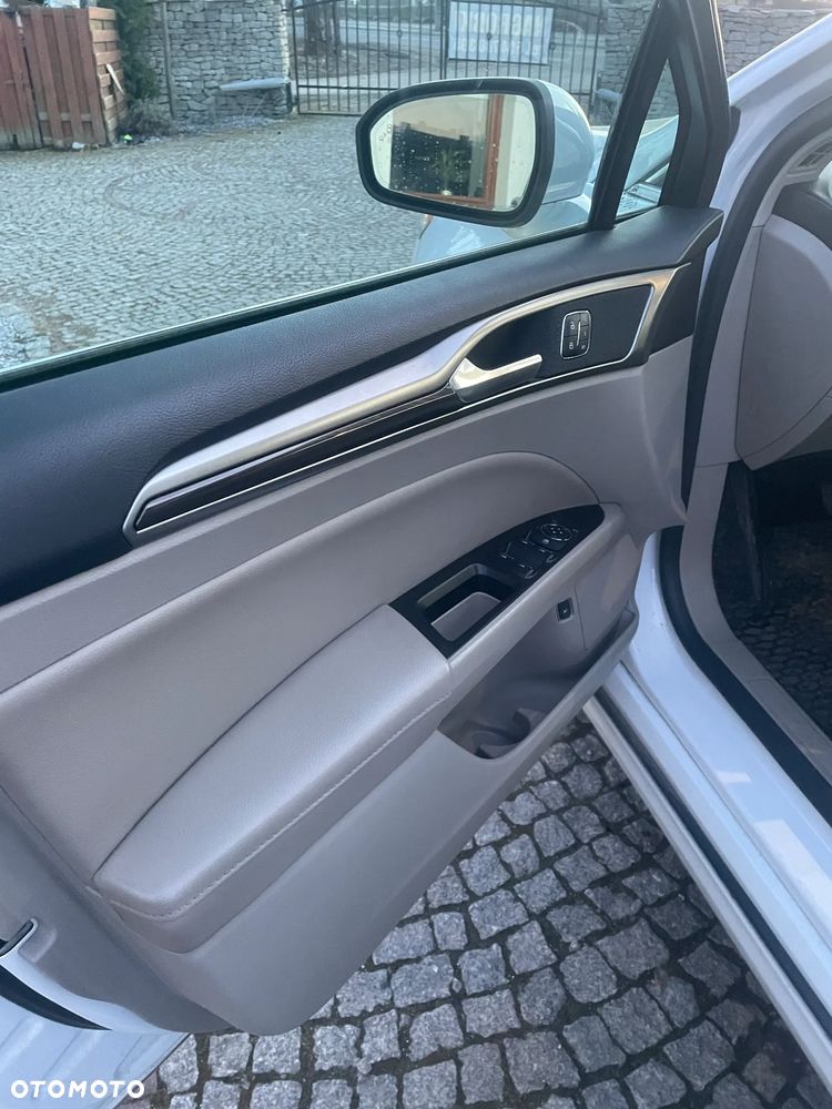 Ford Mondeo - 14