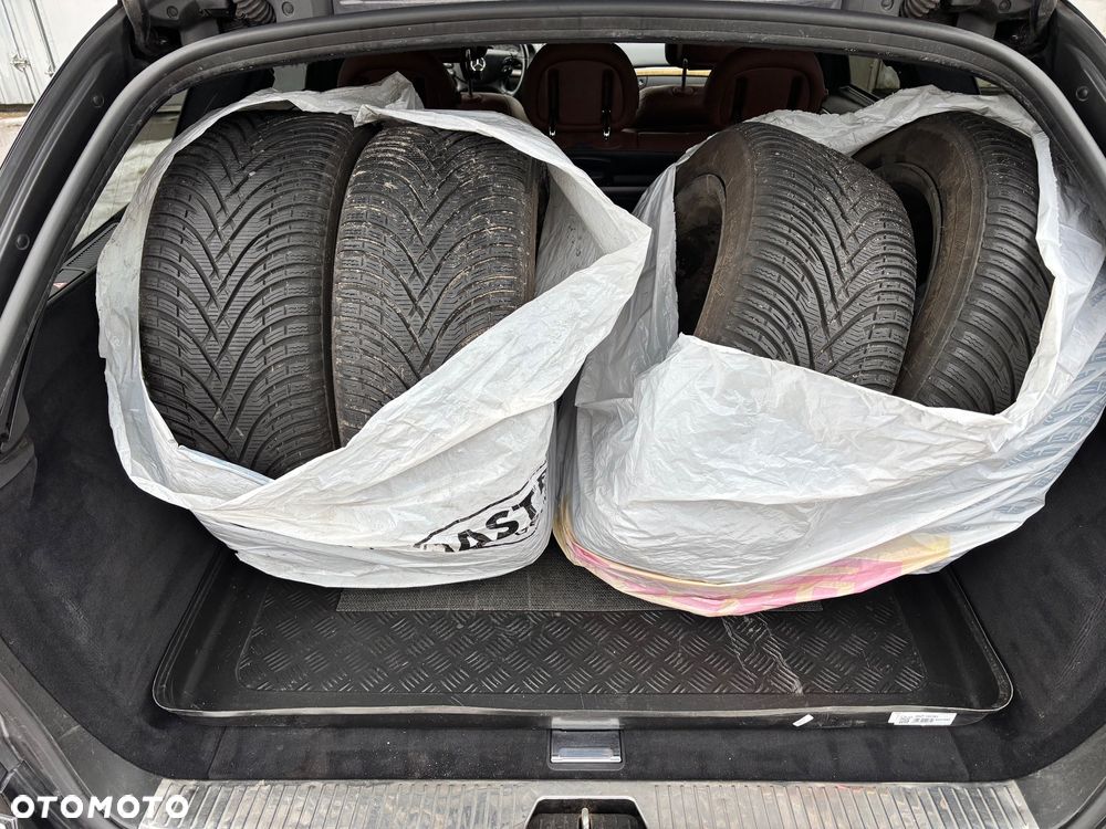 Mercedes-Benz Klasa E 500 4-Matic Avantgarde - 20