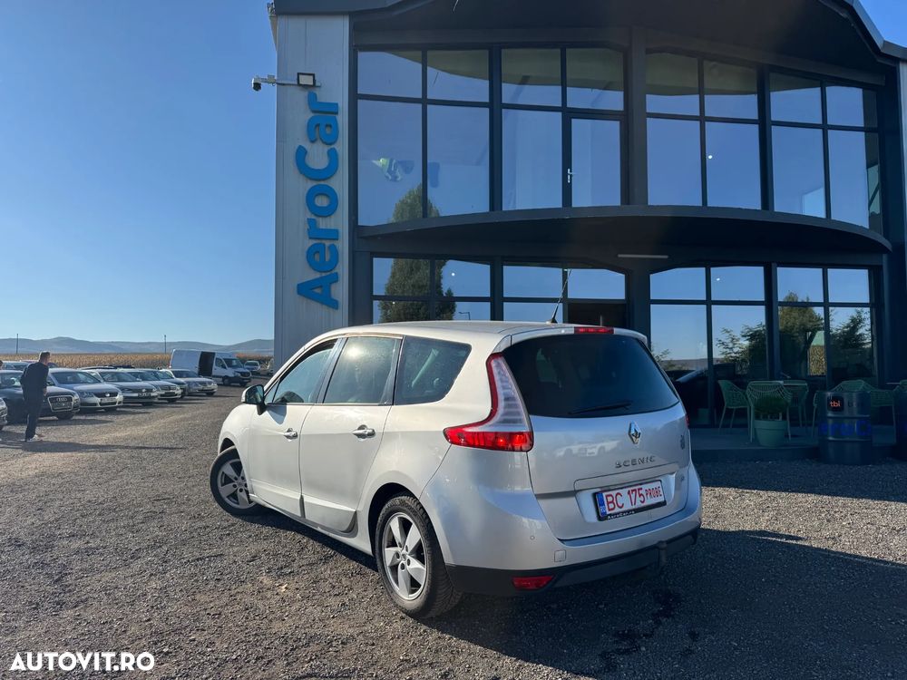 Renault Scenic 1.9dCi Privilege - 10