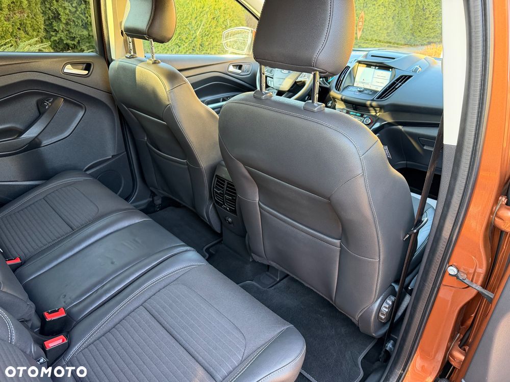 Ford Kuga 1.5 EcoBoost 2x4 Titanium - 15