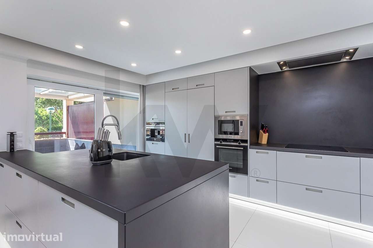Apartamento T4 |  Parque dos Poetas l Terraço  com 50m2 e Box com  2 l - Grande imagem: 2/54