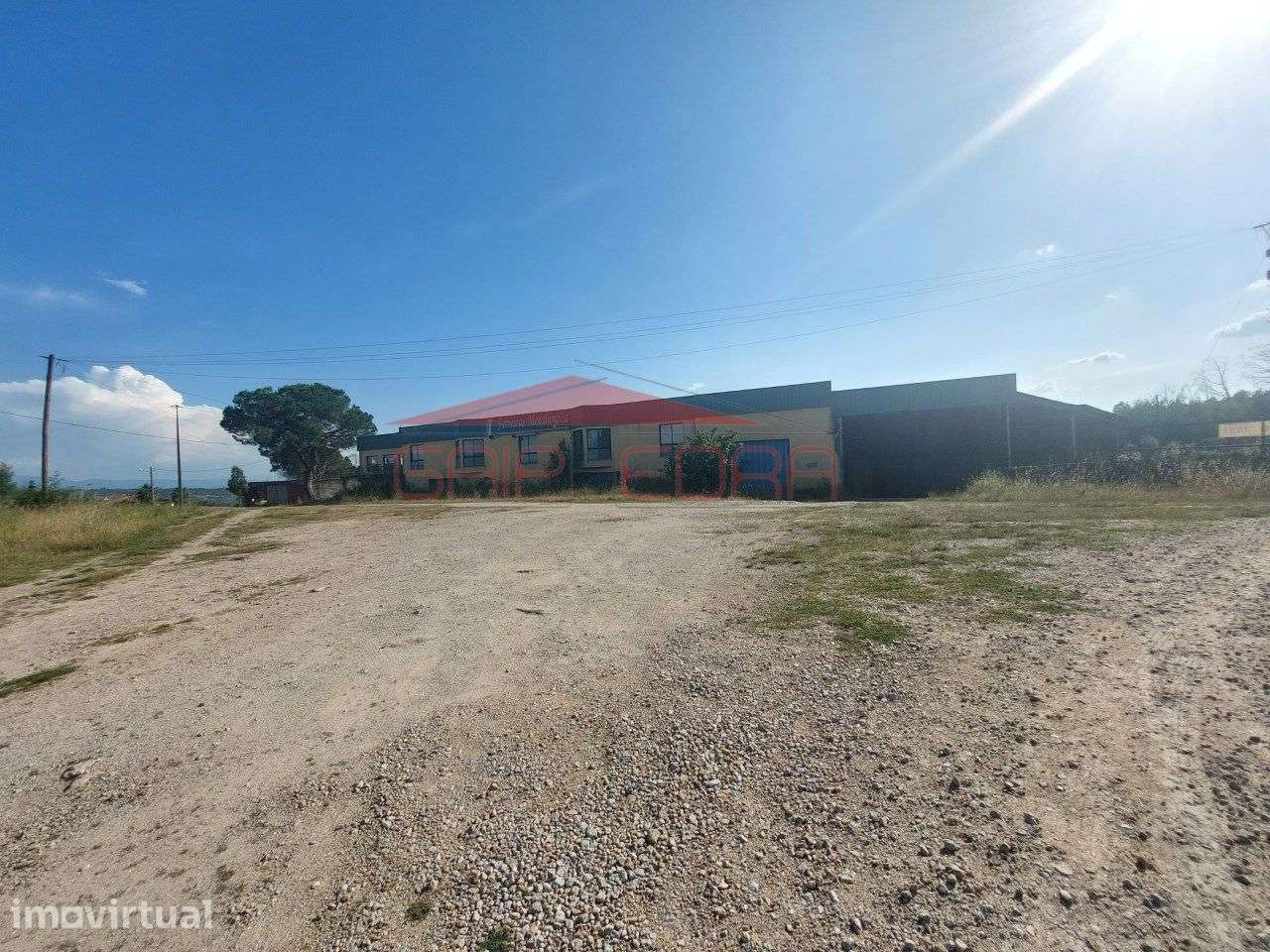Armazém industrial Mangualde Viseu com 1897 m2 mais 5 000 m2 terreno - Grande imagem: 2/41