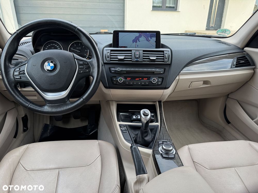 BMW Seria 1 120d - 24