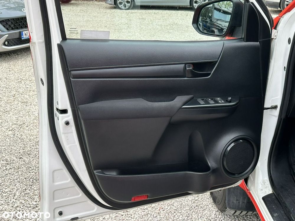 Toyota Hilux 2.4 D-4D Double Cab DLX 4x4 - 15
