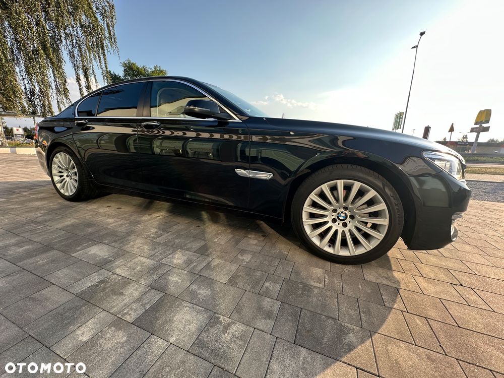 BMW Seria 7 730d xDrive - 29