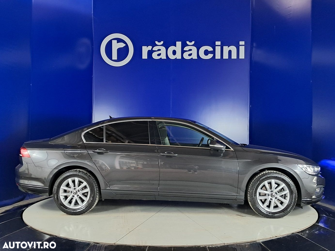 Volkswagen Passat - 6