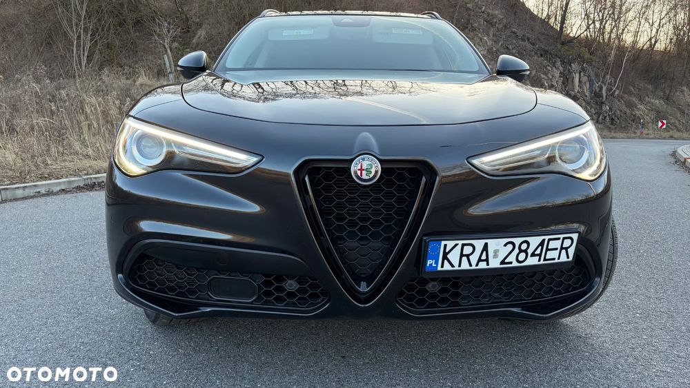 Alfa Romeo Stelvio 2.0 Turbo Veloce TI Q4 - 13
