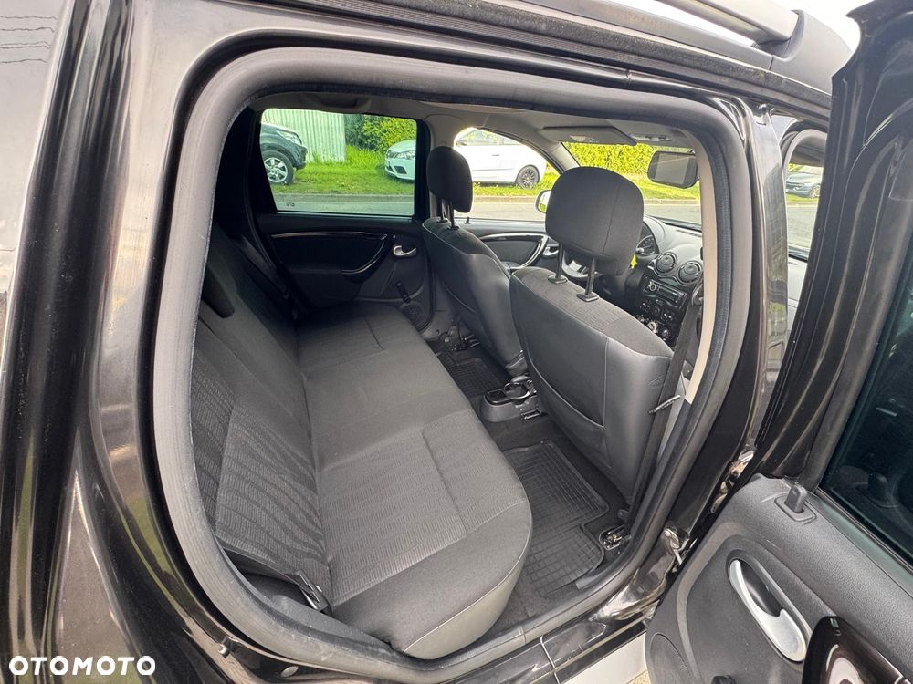 Dacia Duster 1.6 16V 4x4 Laureate - 11
