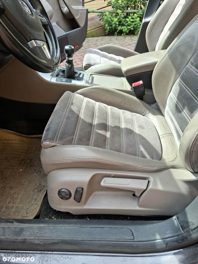 Volkswagen Passat 1.8 TSI Highline - 17