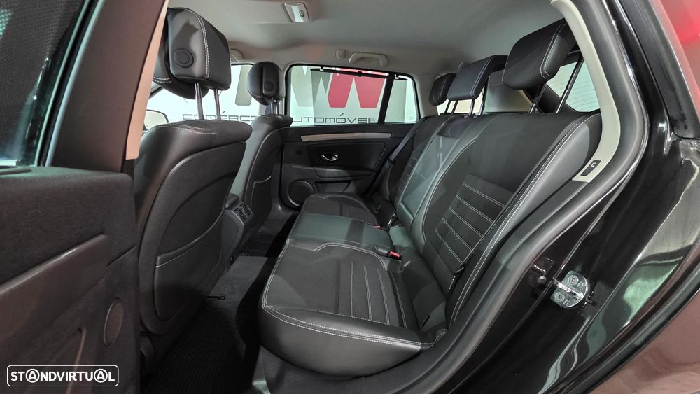 Renault Laguna Break 2.0 dCi Dynamique S - 20