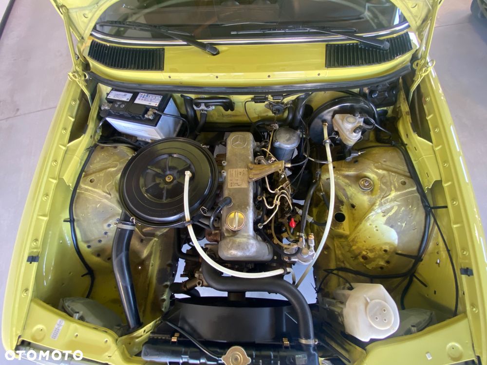 Mercedes-Benz W123 - 30