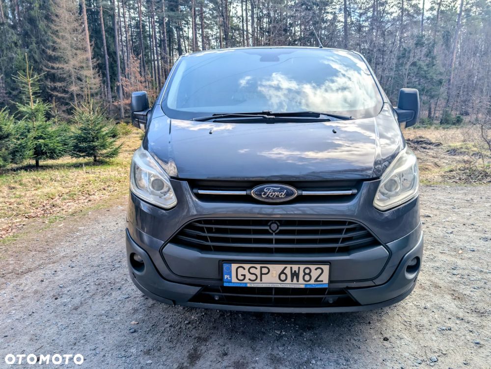 Ford Tourneo Custom - 24