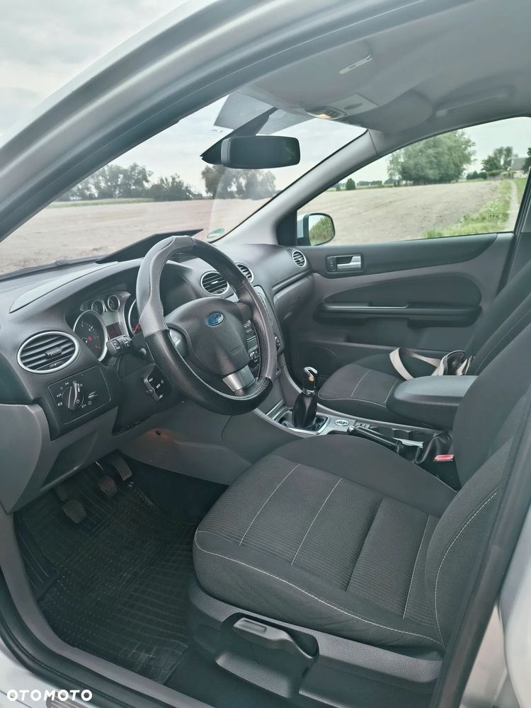 Ford Focus - 12