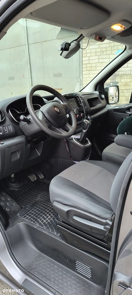 Renault Trafic - 15