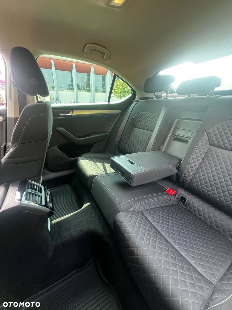 Skoda Superb 2.0 TSI Style DSG - 7