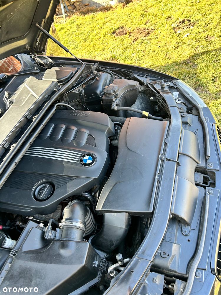 BMW Seria 3 320d DPF Touring - 8