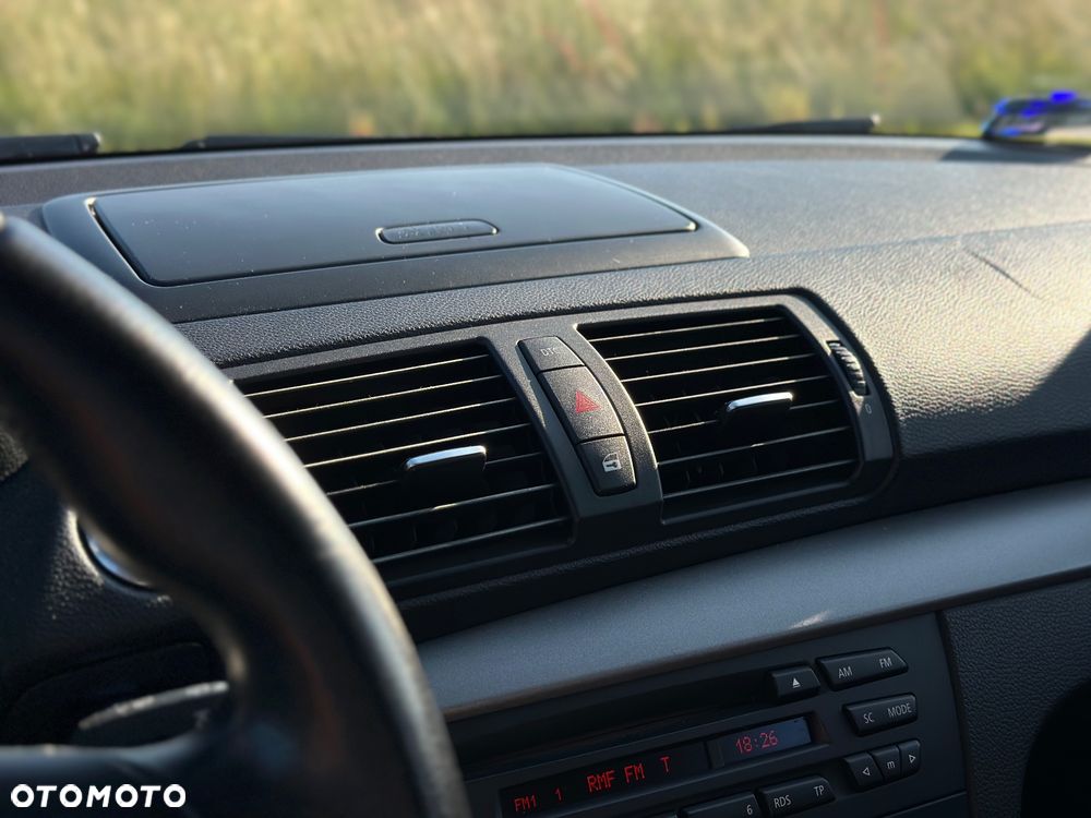 BMW Seria 1 - 18