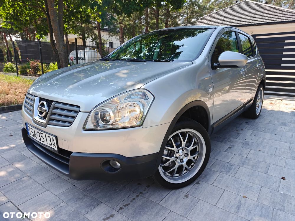 Nissan Qashqai 2.0 lounge - 1
