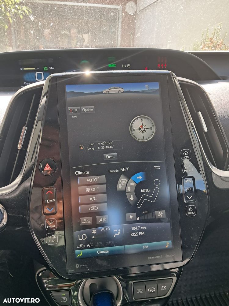 Toyota Prius 1.8 HSD Dynamic - 9