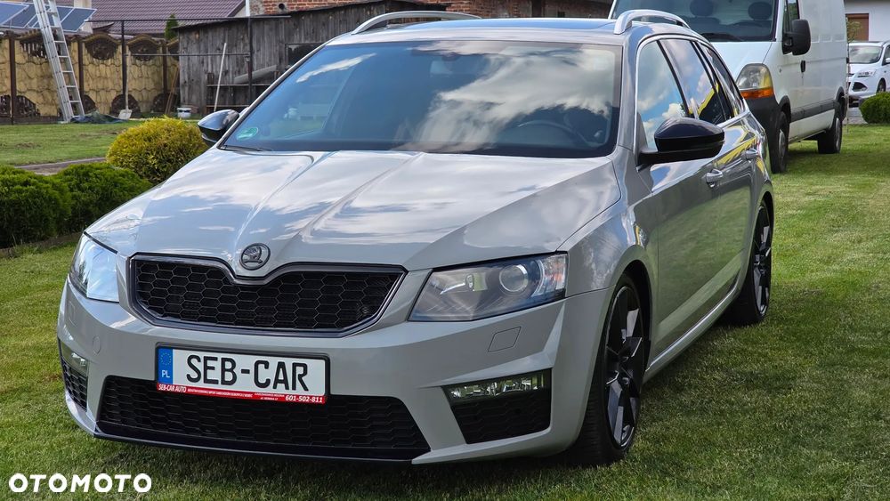 Skoda Octavia 2.0 TDI RS DSG - 2
