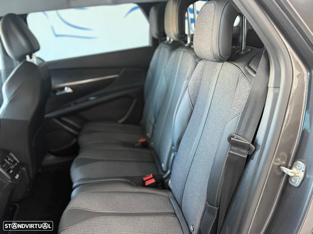 Peugeot 5008 1.5 BlueHDi Allure EAT8 - 5