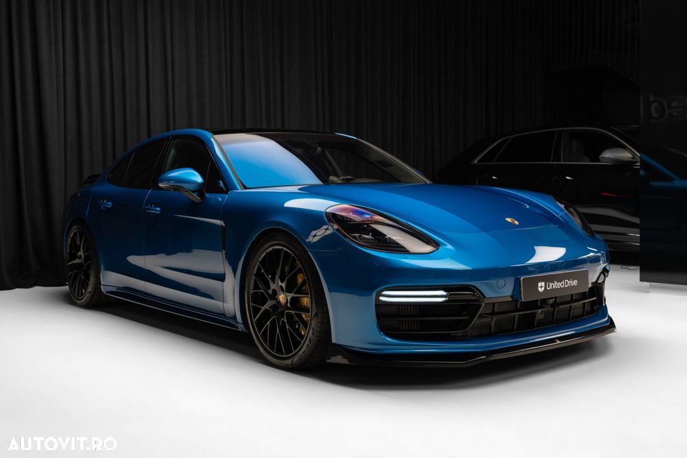 Porsche Panamera - 3