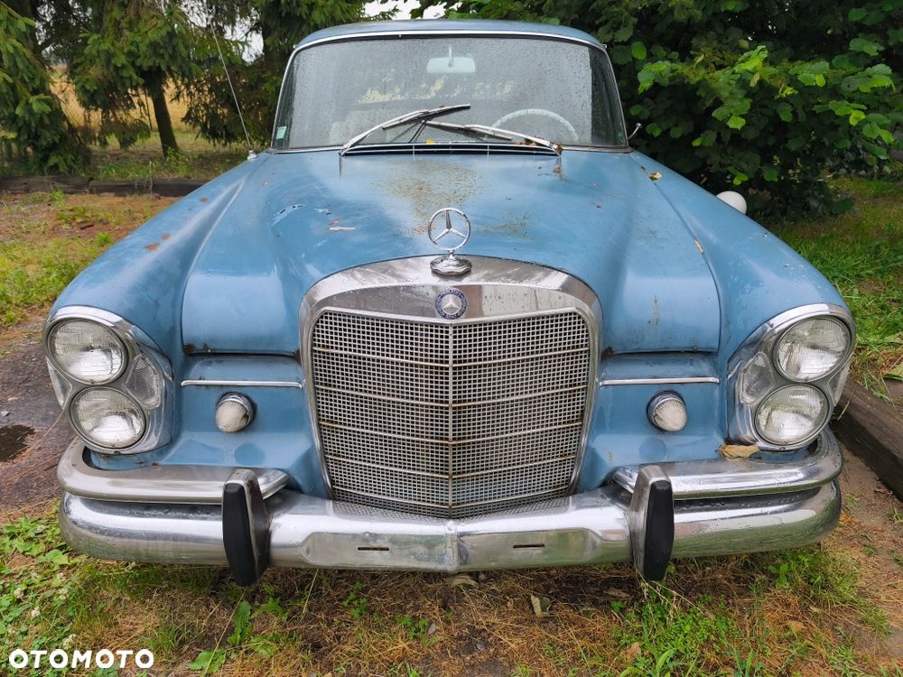 Mercedes-Benz Inny - 1