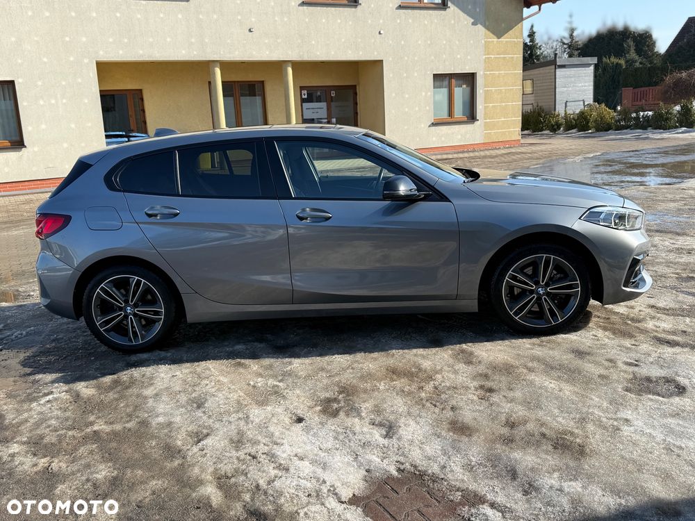 BMW Seria 1 116d Sport Line - 7