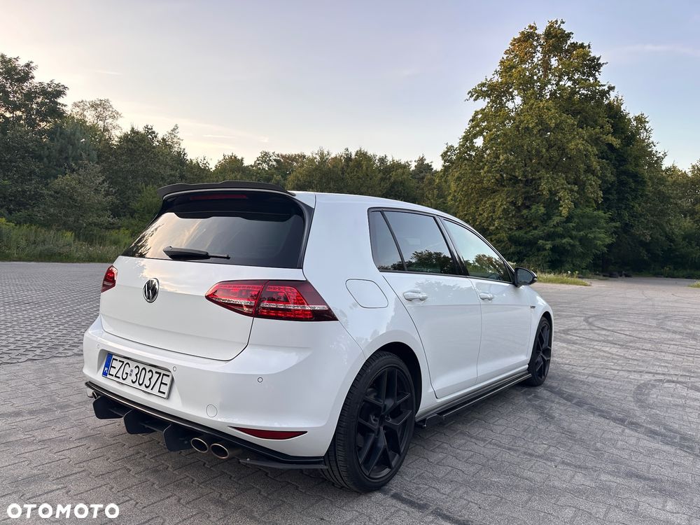 Volkswagen Golf - 7