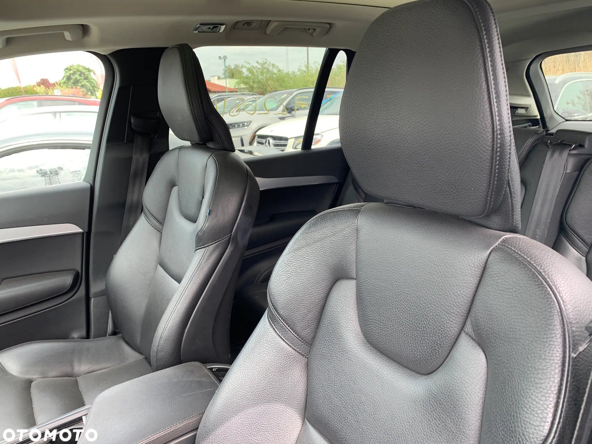Volvo XC 90 T6 AWD Momentum - 8