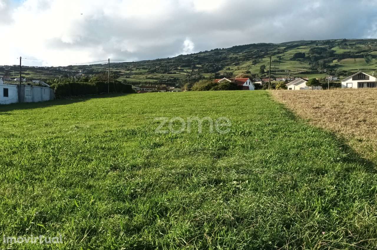 Terreno rústico na Horta - Grande imagem: 4/11