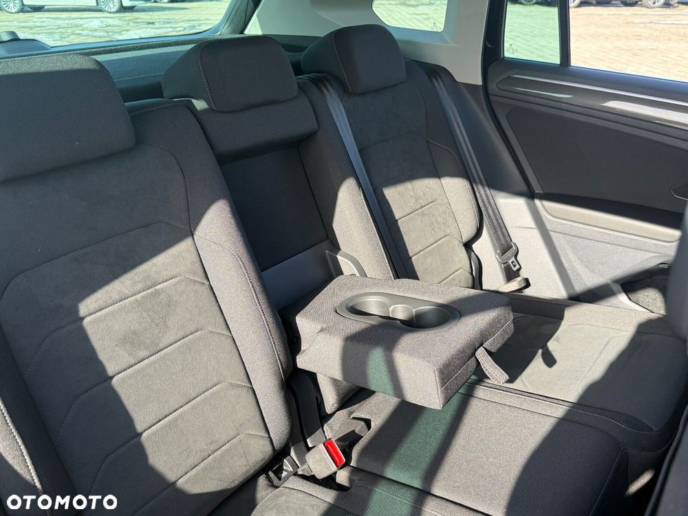 Volkswagen Tiguan - 18