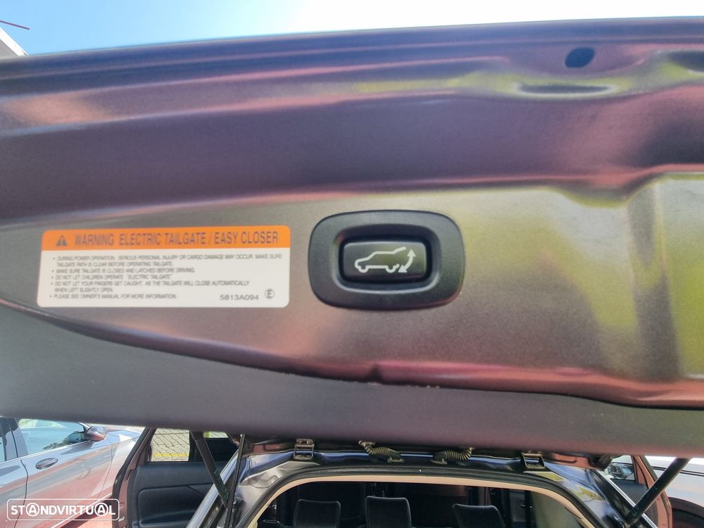 Mitsubishi Outlander 2.2 DI-D Intense - 22