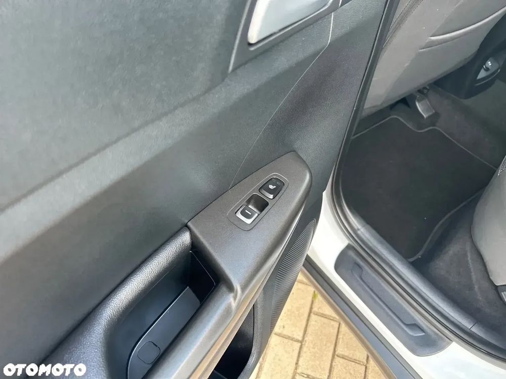 Kia Sportage 1.6 GDI 2WD Attract - 21